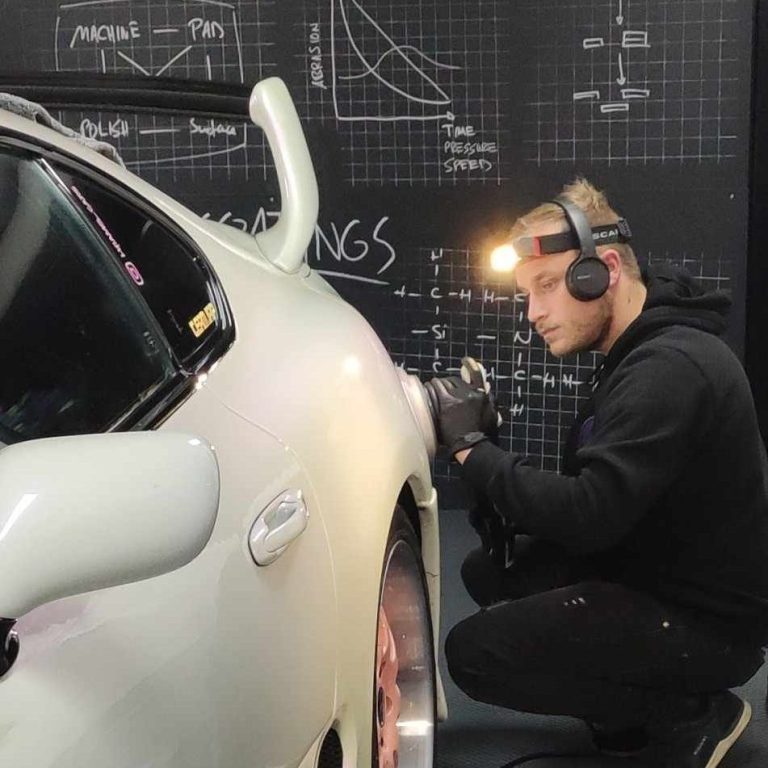 Préparation haut de gamme de votre véhicule de luxe ou de collection