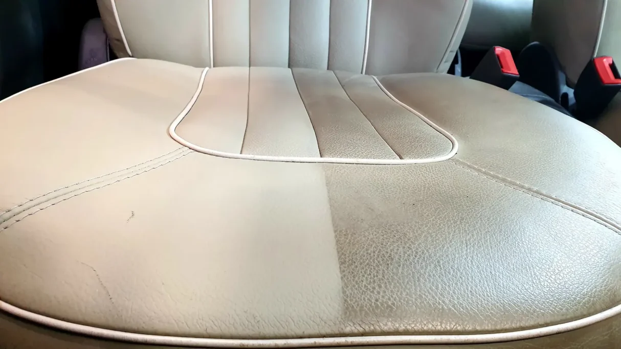 Nettoyage siège en cuir
