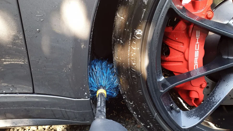 Nettoyage des passages de roues