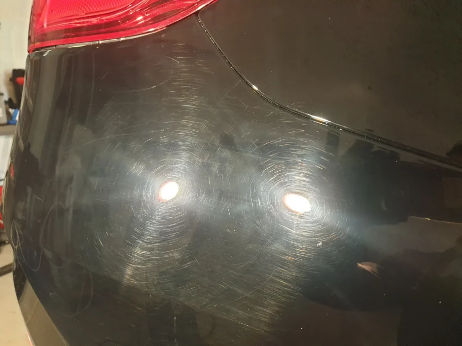Polissage aile arrière droite (avant)